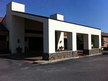 Holiday Lodge Hotel Oak Hill Exterior foto